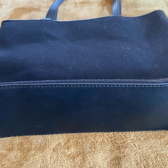 Villeroy & Boch “VB” Black & White Graphic Canvas Tote; Bellboy, Women & Dog - Picture 4 of 14